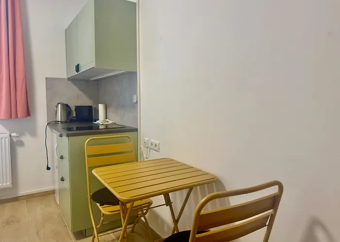 With Parking & Fitness Apartment Vienna