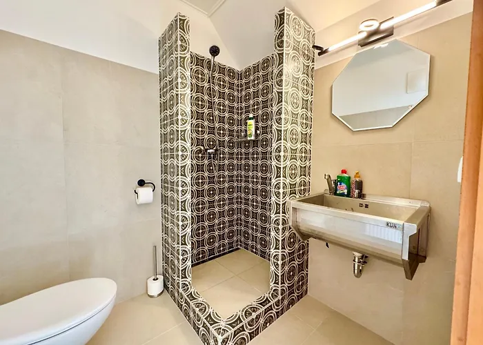 With Parking & Fitness Apartment Vienna